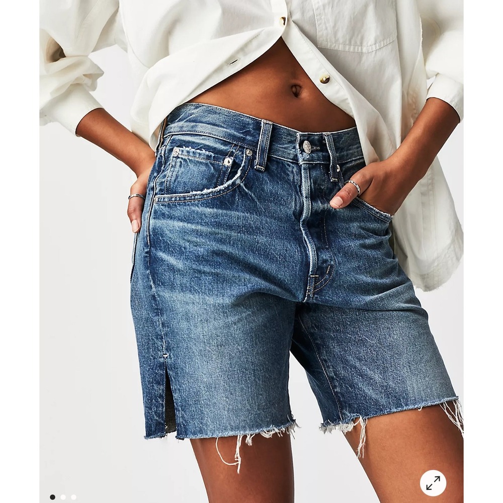 NWT Edwin Cai High Rise Denim Shorts Corsica Blue Raw Hem 7" Size 24